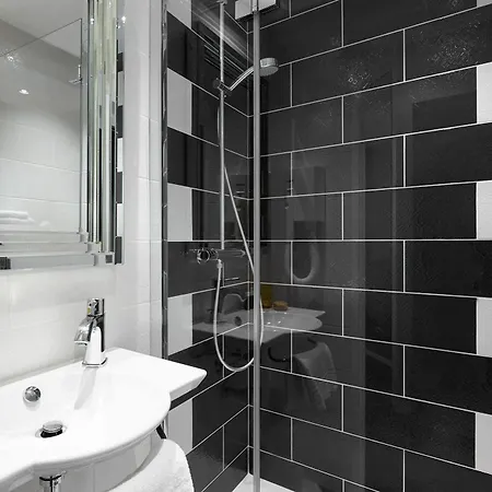Miramar Hotel 3*